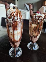What If Kinder Bueno And Sundae