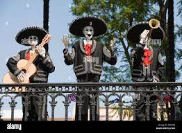 Decorating the Mexican Musical Ride at the Day of the Dead