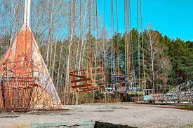 Why I wish I could live in an abandoned theme park completely alone for a year.