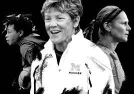 the lack of female coaches in college coaching