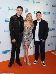 @romankemp @Sianwelby @Chris_Stark  @CapitalOfficial  This is my 16 year old. He listens to you every morning.  This is him in the bath doing something he made up called a Sian Sink.  Please reply to this