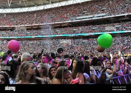 We Loved how yesterday at Capital's summertime ball. People had those inftable BALLS because it's called the Summertime ball