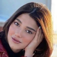 Biography Of Narins Beauty