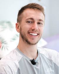 Biography Of Miniminter