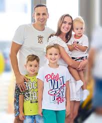 Biography Of Vlad And Niki