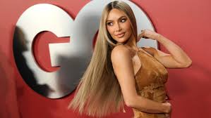 Kim Kardashian Just Assaulted Blaire White for transphobic stuff